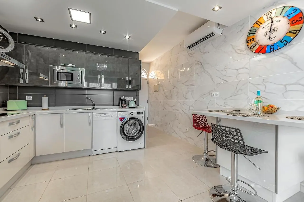 Beautiful Deluxe Apartment Sun And Sea Costa Adeje  Espanha